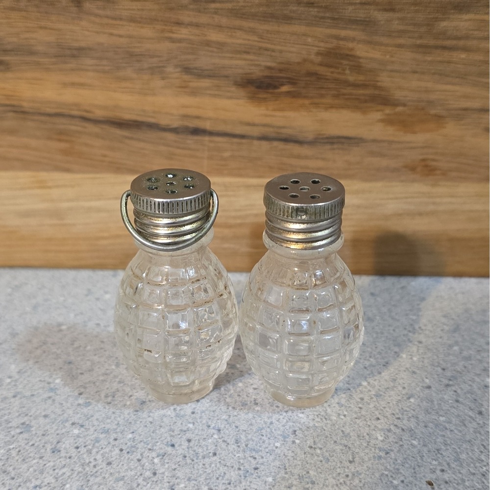 Vintage Clear Glass Grenade Style Salt & Pepper Shakers Metal Tops Missing Hook